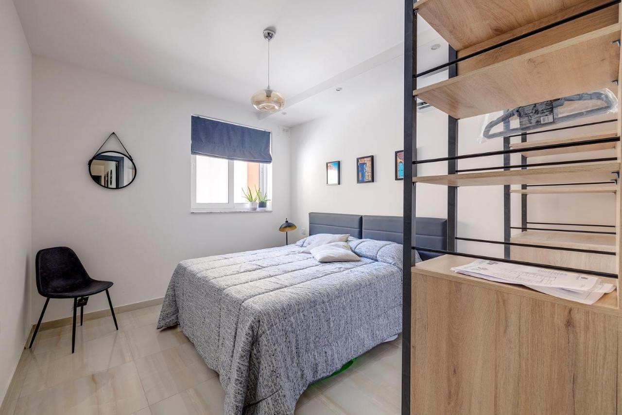 Chic 2Br Apartment, Ideal Location Ta Xbiex Luaran gambar